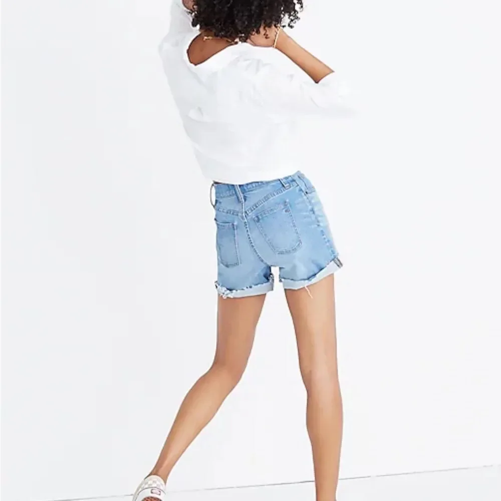 MADEWELL High-Rise Denim Shorts: Button-Front Edition 25 H6543